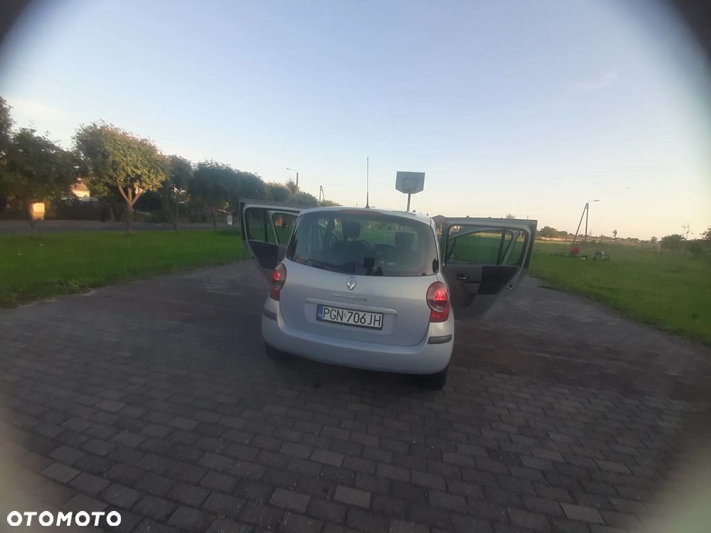 Renault Modus 1.6 16V Privilege - 27