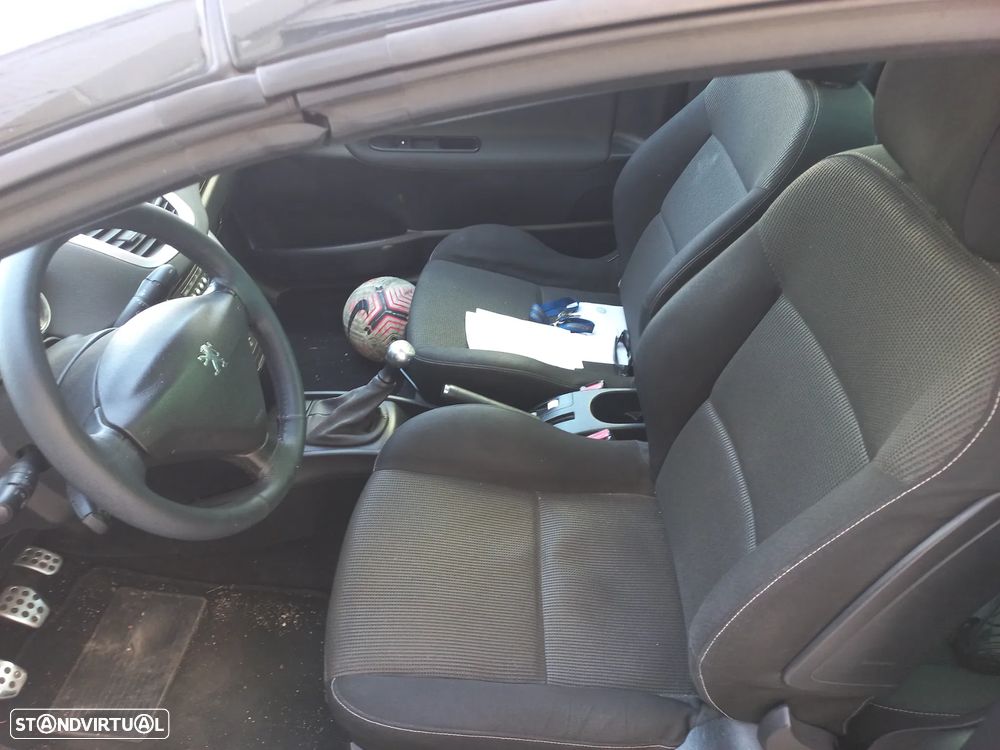 Peugeot 207 CC 1.6 HDi FAP Sport - 5