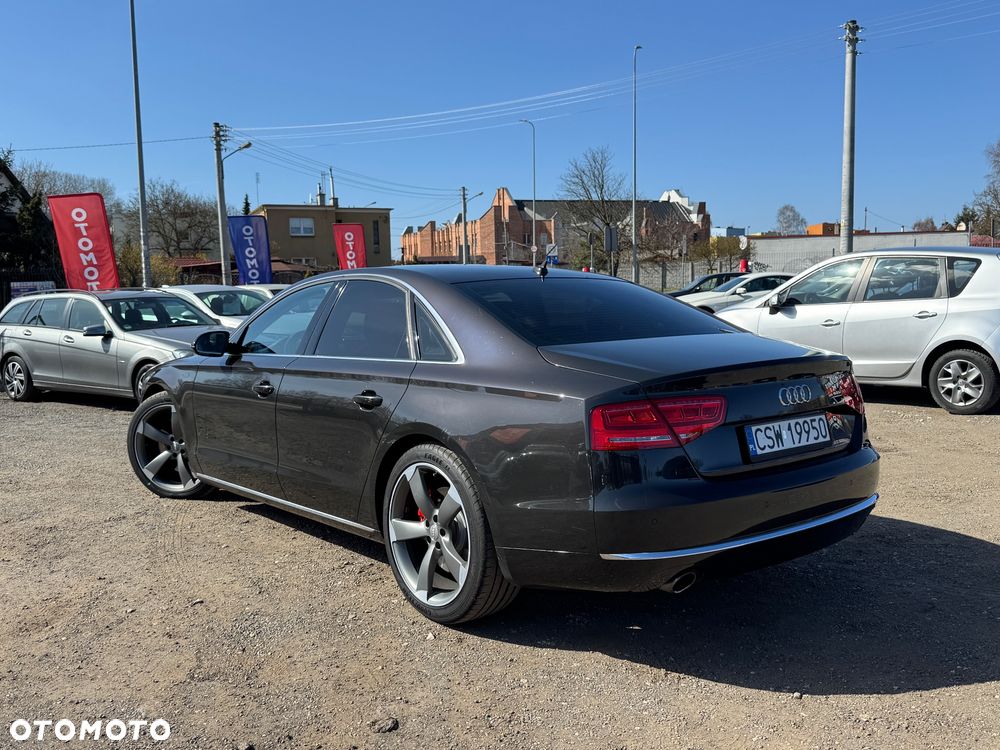 Audi A8 - 2