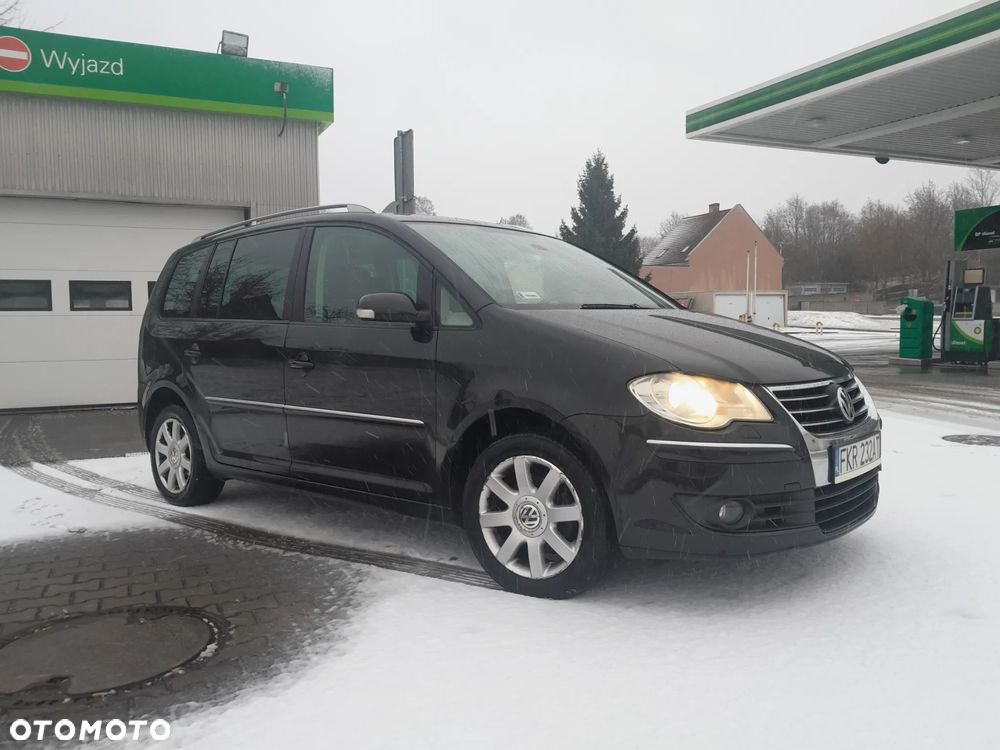Volkswagen Touran 2.0 TDI Highline - 1