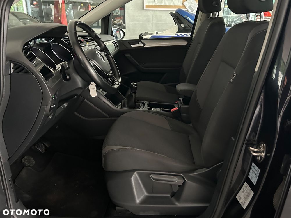 Volkswagen Touran 1.6 TDI BMT Trendline - 16