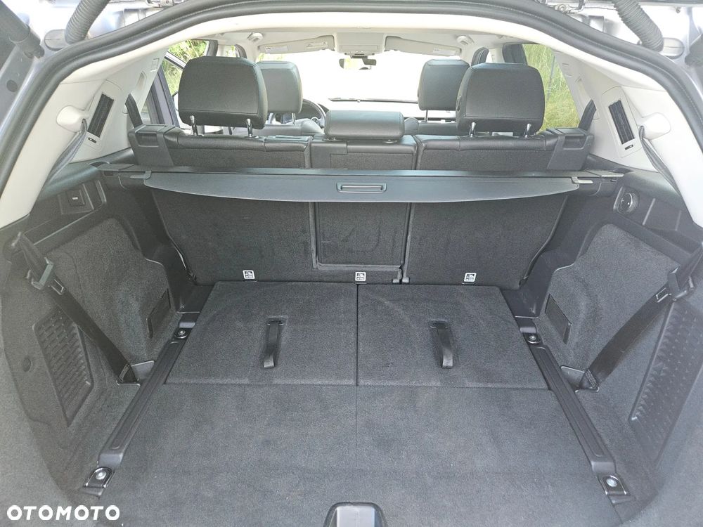 Land Rover Discovery Sport P250 SE - 24