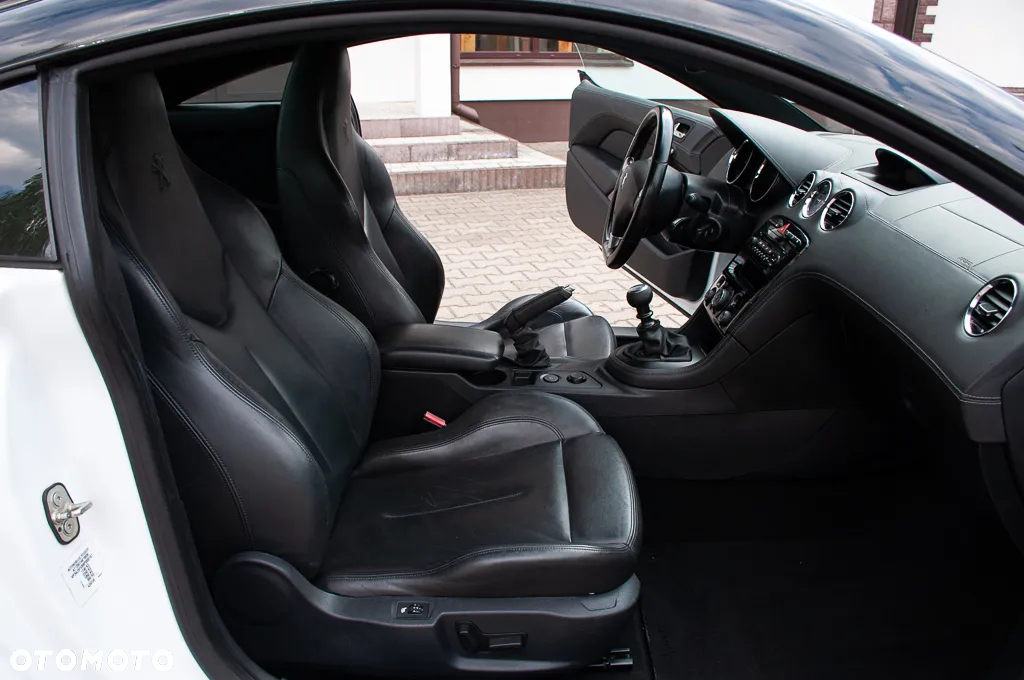 Peugeot RCZ 1.6 155 THP Onyx - 25