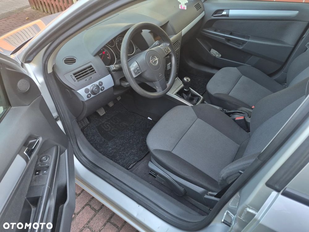 Opel Astra 1.6 Catch me - 9