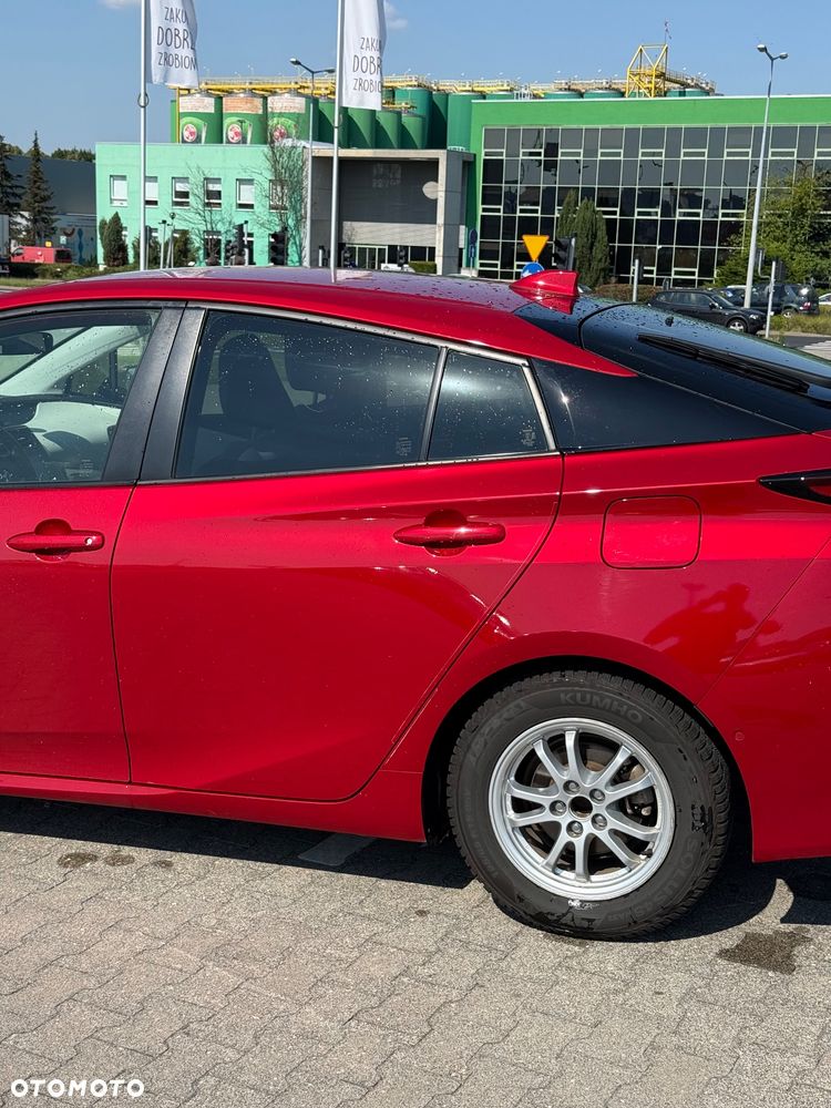 Toyota Prius - 4