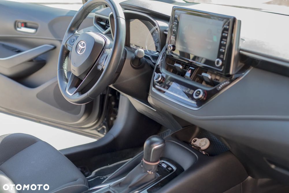 Toyota Corolla 1.8 Hybrid Comfort - 16