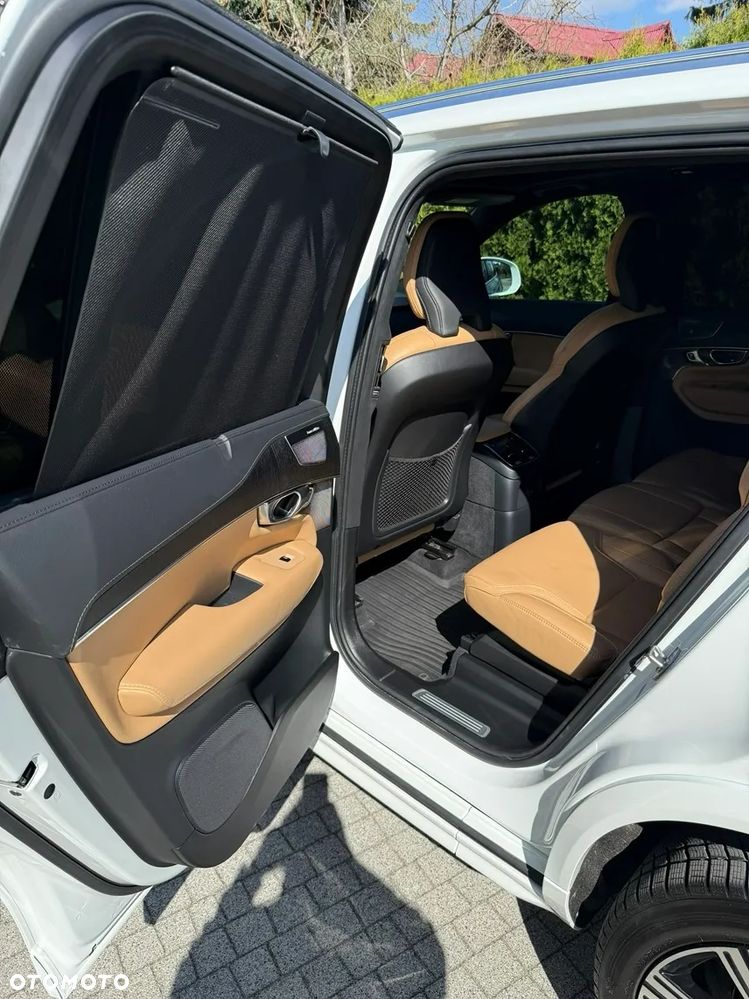 Volvo XC 90 T8 AWD Recharge Ultimate Bright - 24