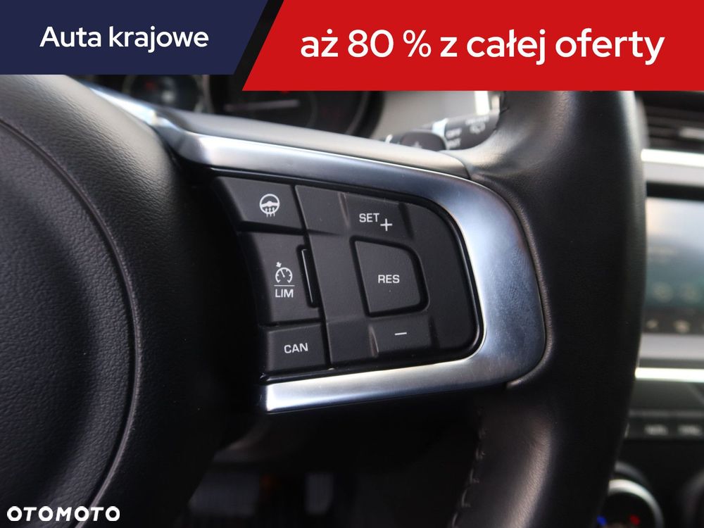 Jaguar E-Pace - 22