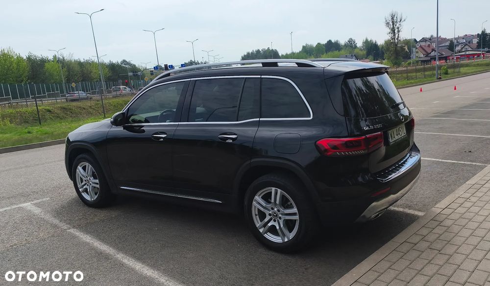 Mercedes-Benz GLB - 2