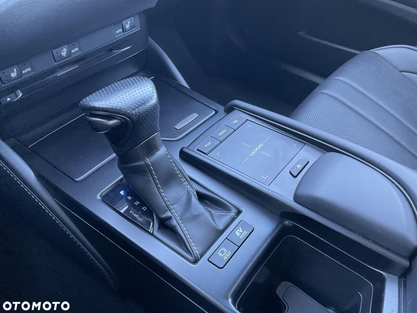 Lexus ES - 30