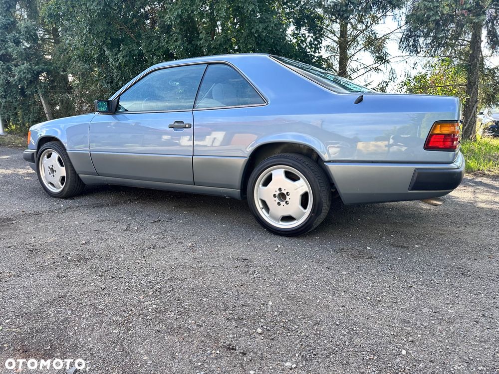 Mercedes-Benz W124 (1984-1993) - 8