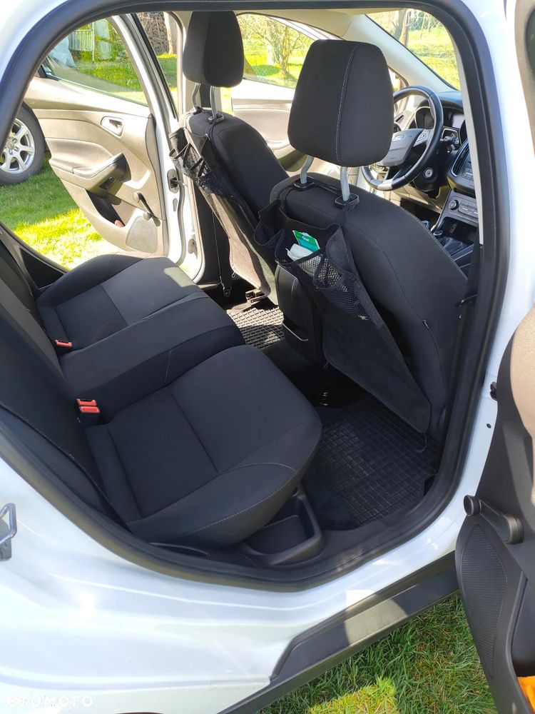 Ford Focus 1.5 TDCi Trend Sport ASS - 9