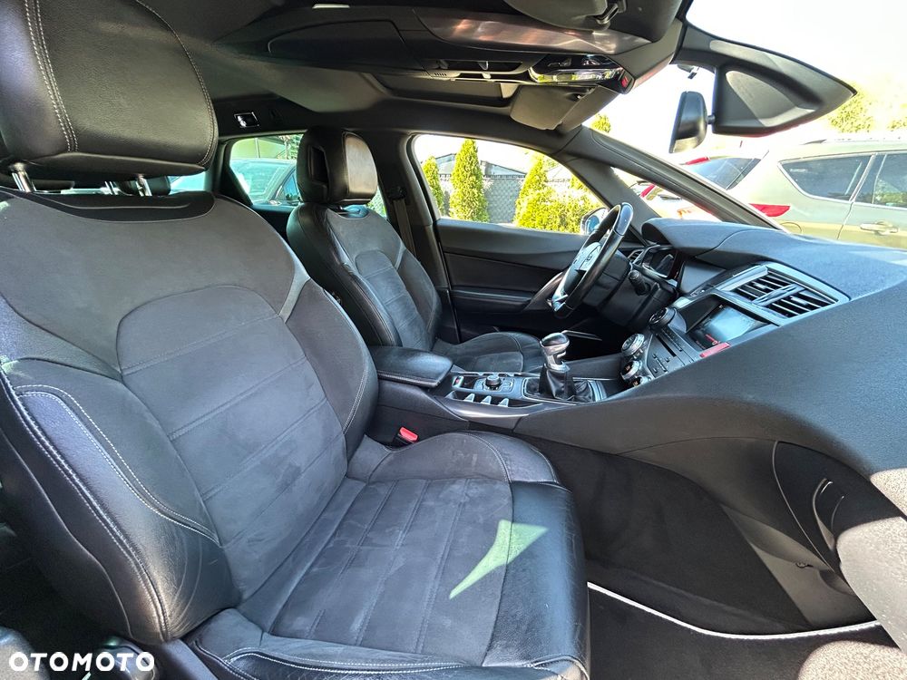 Citroën DS5 2.0 HDi SoChic - 23