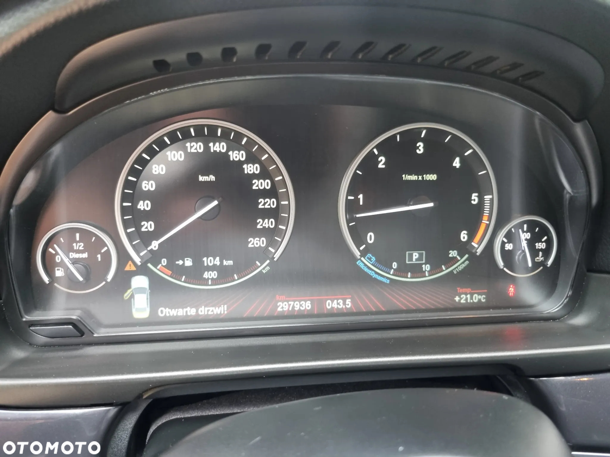 BMW Seria 5 530d xDrive - 31