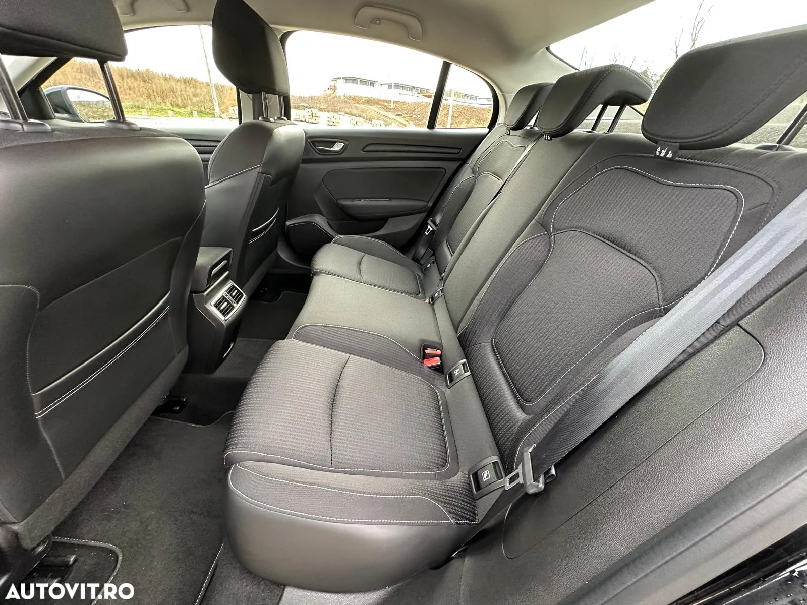 Renault Megane Blue dCi 116 EDC Zen - 18