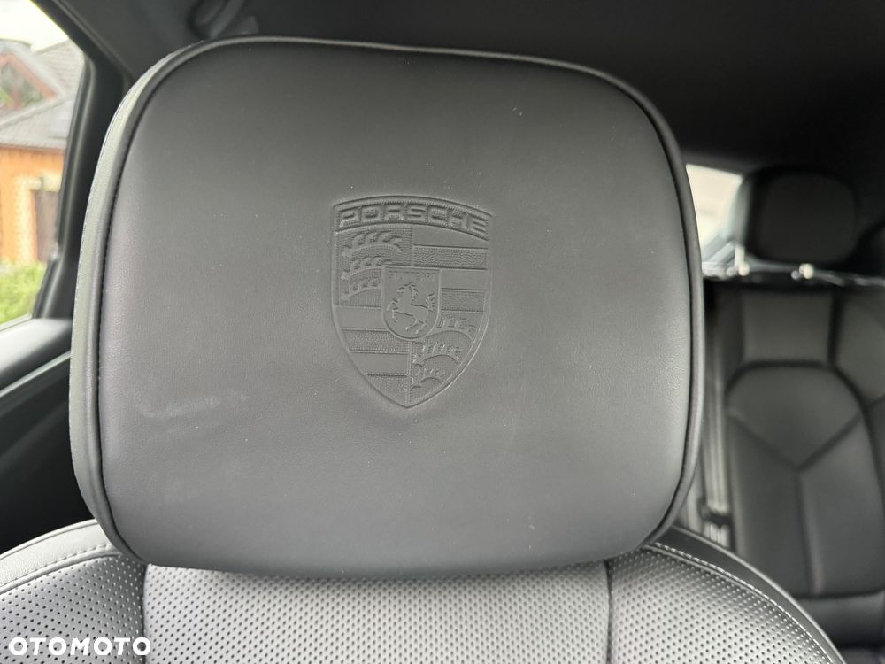 Porsche Macan Standard - 18