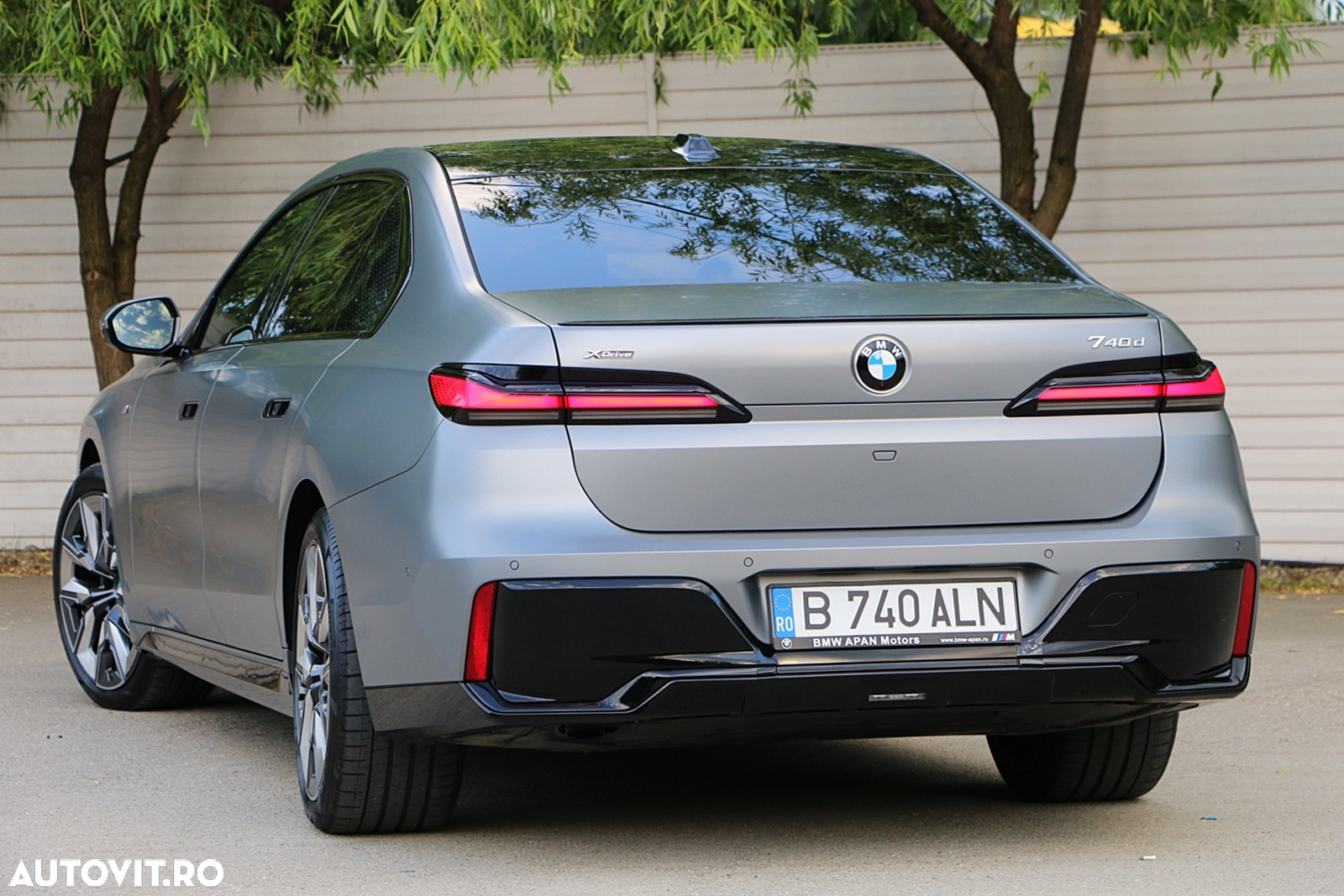BMW Seria 7 740d xDrive MHEV - 33