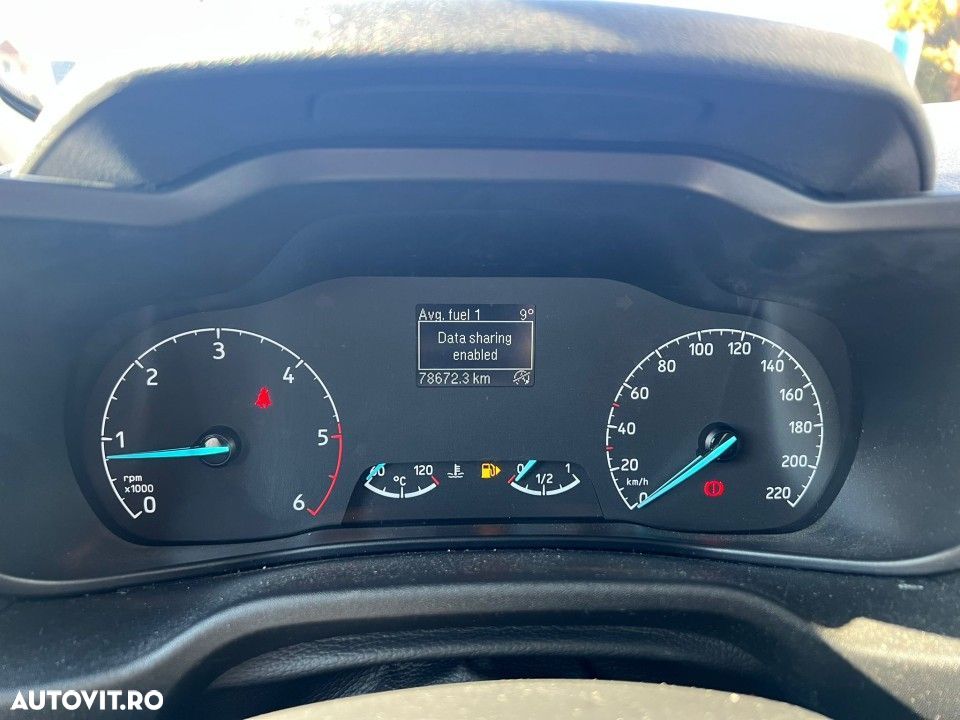 Ford Transit Connect - 8