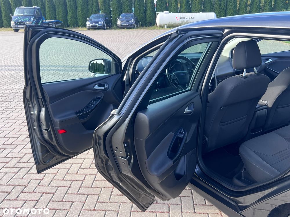 Ford Focus 2.0 TDCi Titanium ASS - 15