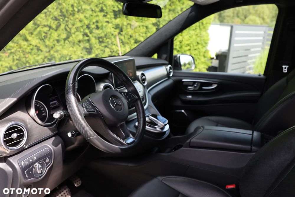 Mercedes-Benz Klasa V 250 d 4-Matic Exclusive 7G-Tronic - 16