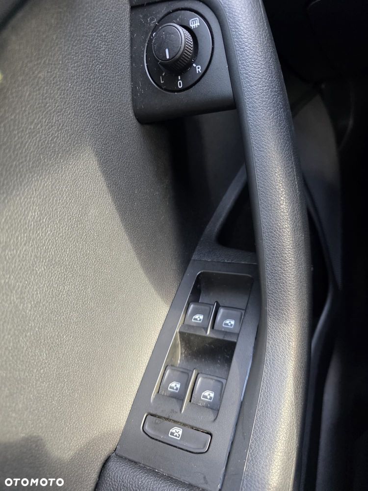 Toyota Avensis Touring Sports 1.8 Multidrive S Executive - 15