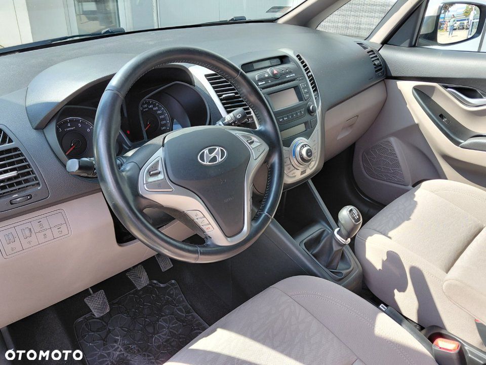 Hyundai ix20 - 10