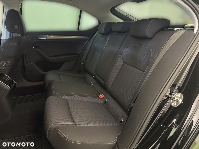 Skoda Superb 2.0 TDI SCR Style - 20