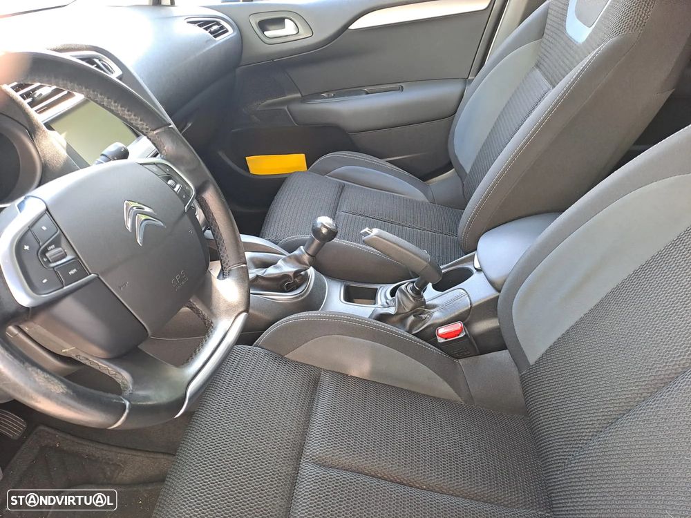 Citroën C4 1.2 PureTech Live - 10