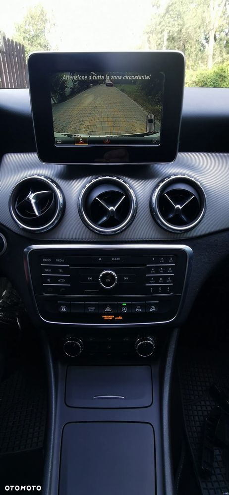 Mercedes-Benz GLA 250 4Matic 7G-DCT AMG Line - 20