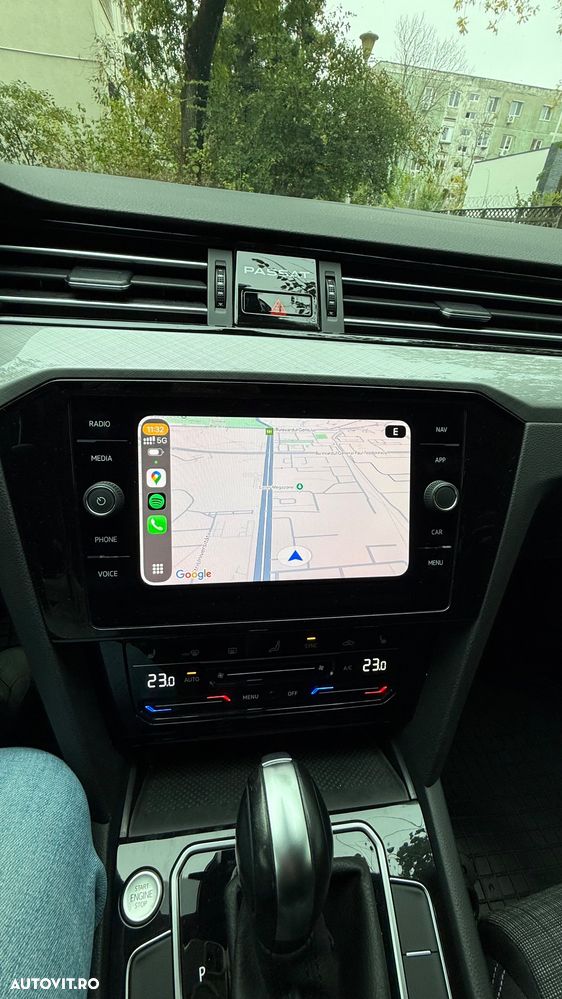 Volkswagen Passat 2.0 TDI DSG Comfortline - 19