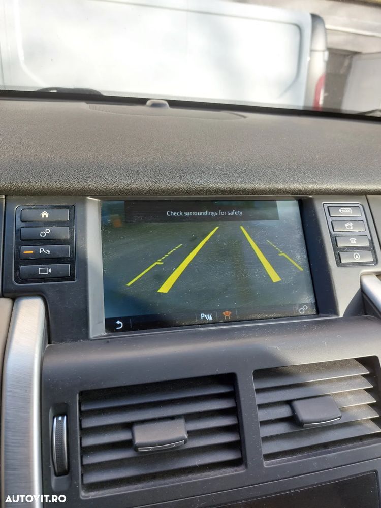 Land Rover Discovery Sport - 14