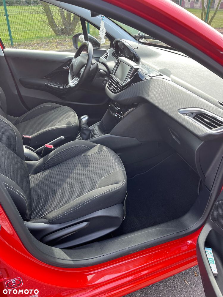 Peugeot 208 1.2 PureTech Allure S&S - 20
