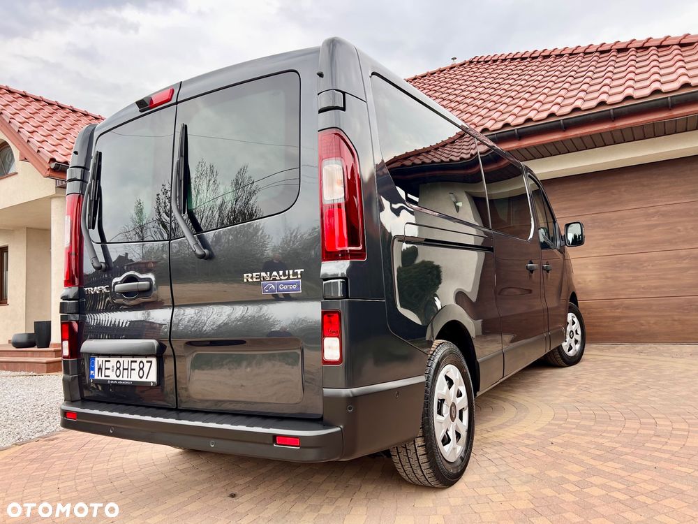 Renault Trafic 2.0 dCi EDC - 32