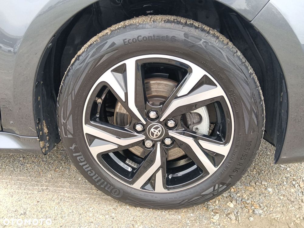 Toyota Yaris Hybrid 1.5 Style - 10