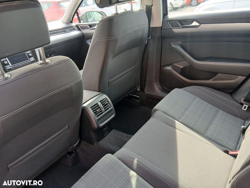 Volkswagen Passat 1.5 TSI OPF DSG Business - 5