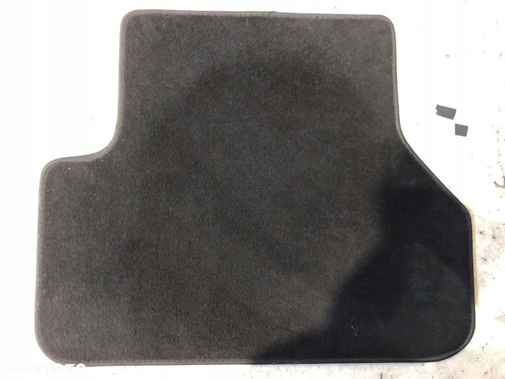 DYWANIKI WELUROWE AUDI A4 B9 AVANT ORYGINALNE KOMPLET - 6