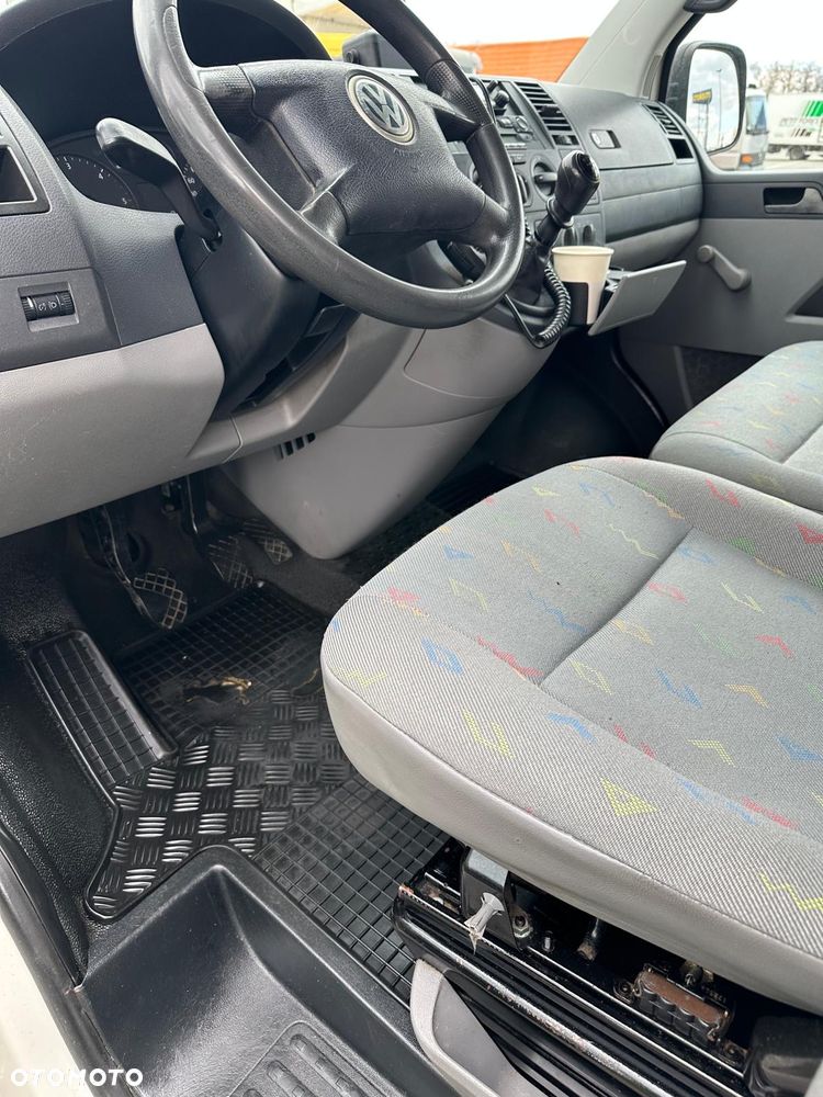 Volkswagen Transporter - 4