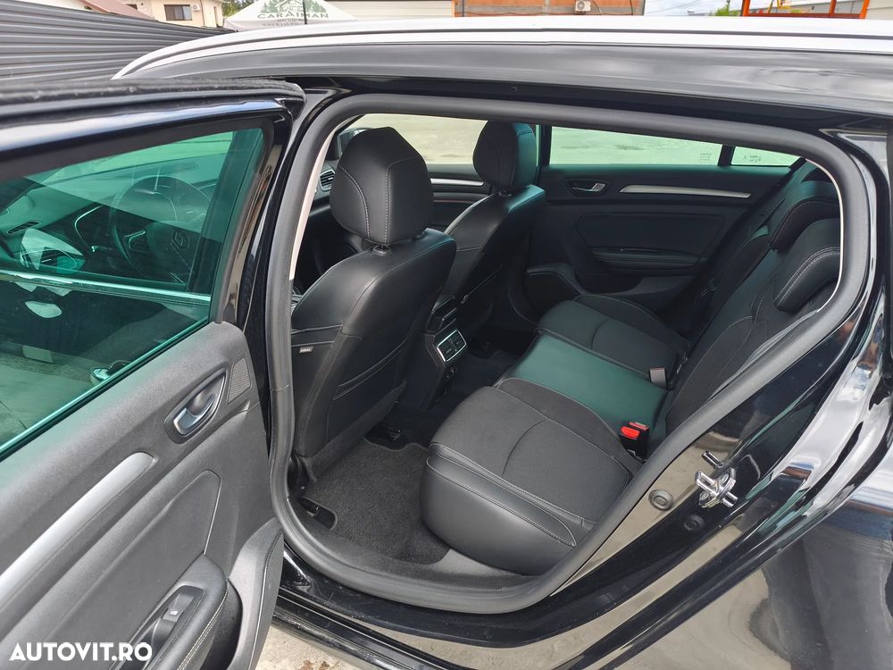 Renault Megane TCE 140 EDC Techno - 8