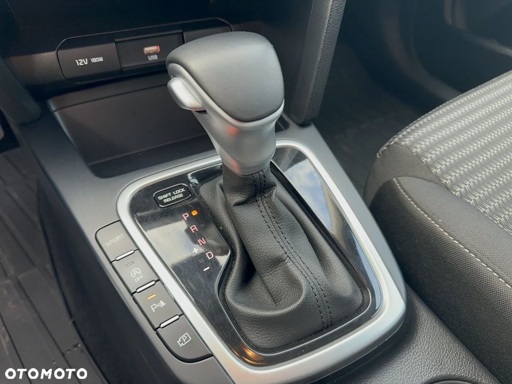 Kia Ceed 1.5 T-GDI M DCT - 22