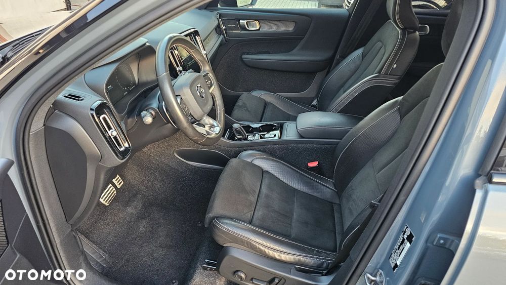 Volvo XC 40 B4 B AWD Geartronic RDesign - 20