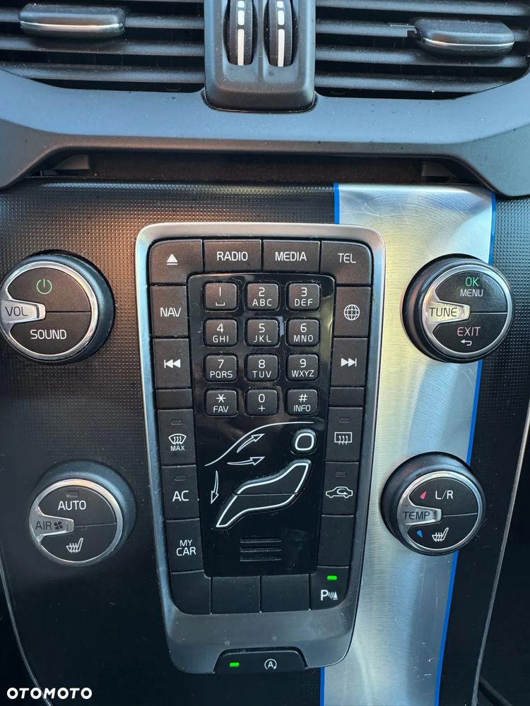 Volvo V40 D4 Drive-E R-Design Kinetic - 27