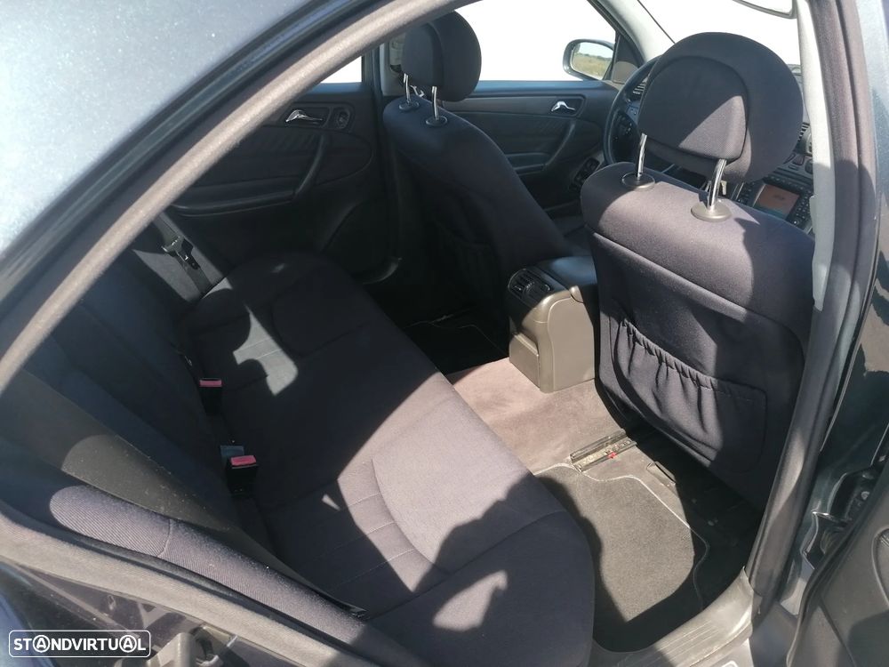 Mercedes-Benz C 220 CDI Avantgarde Aut. - 10