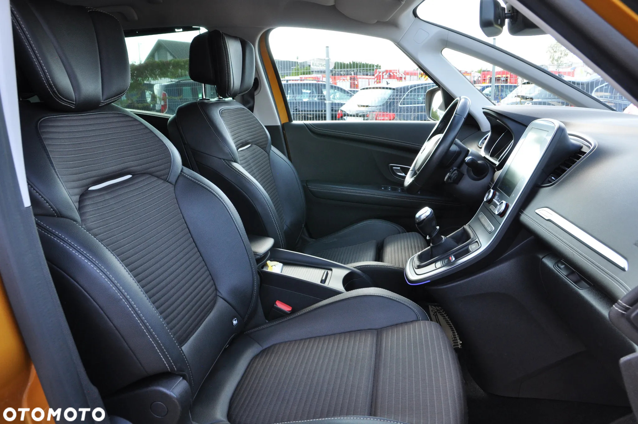 Renault Scenic 1.5 dCi Limited - 9