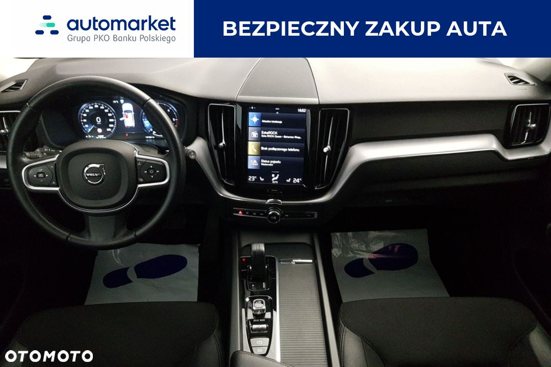 Volvo XC 60 B5 D AWD Momentum Pro - 9