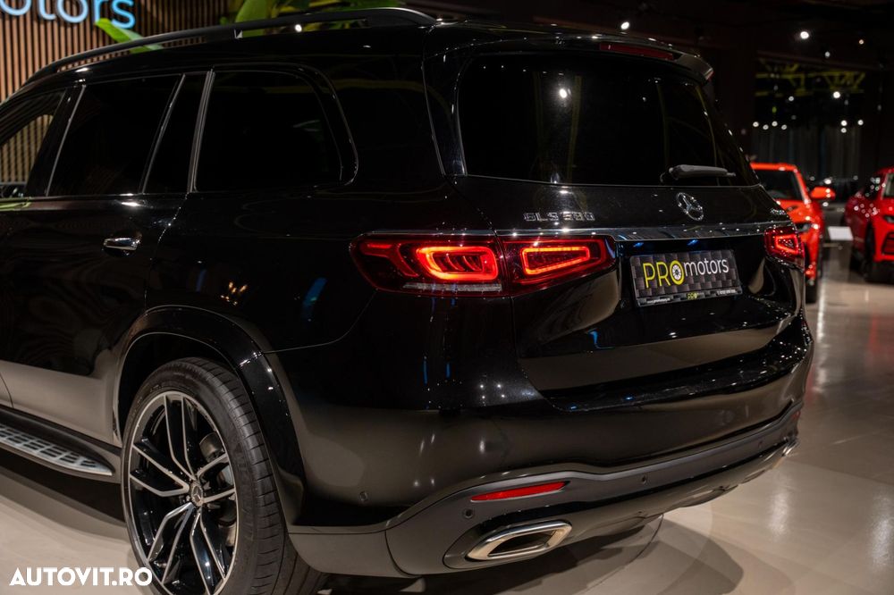 Mercedes-Benz GLS - 23