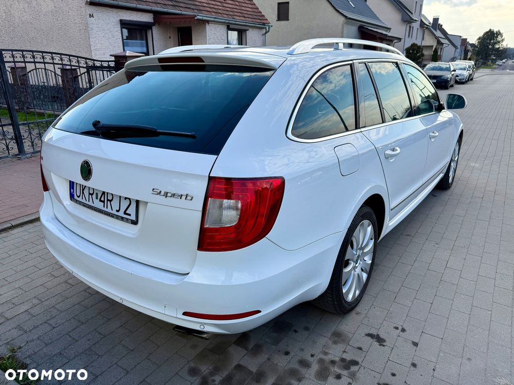 Skoda Superb 2.0 TSI DSG Exclusive - 9