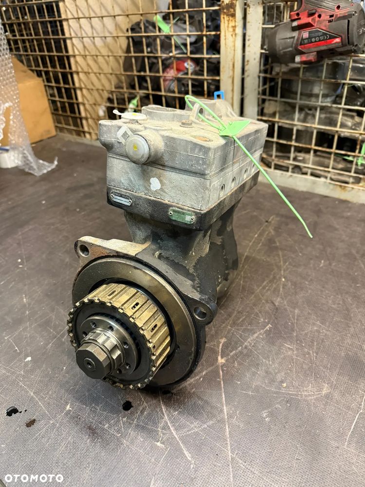Sprężarka powietrza Renault 9125140130 912514013R - 1