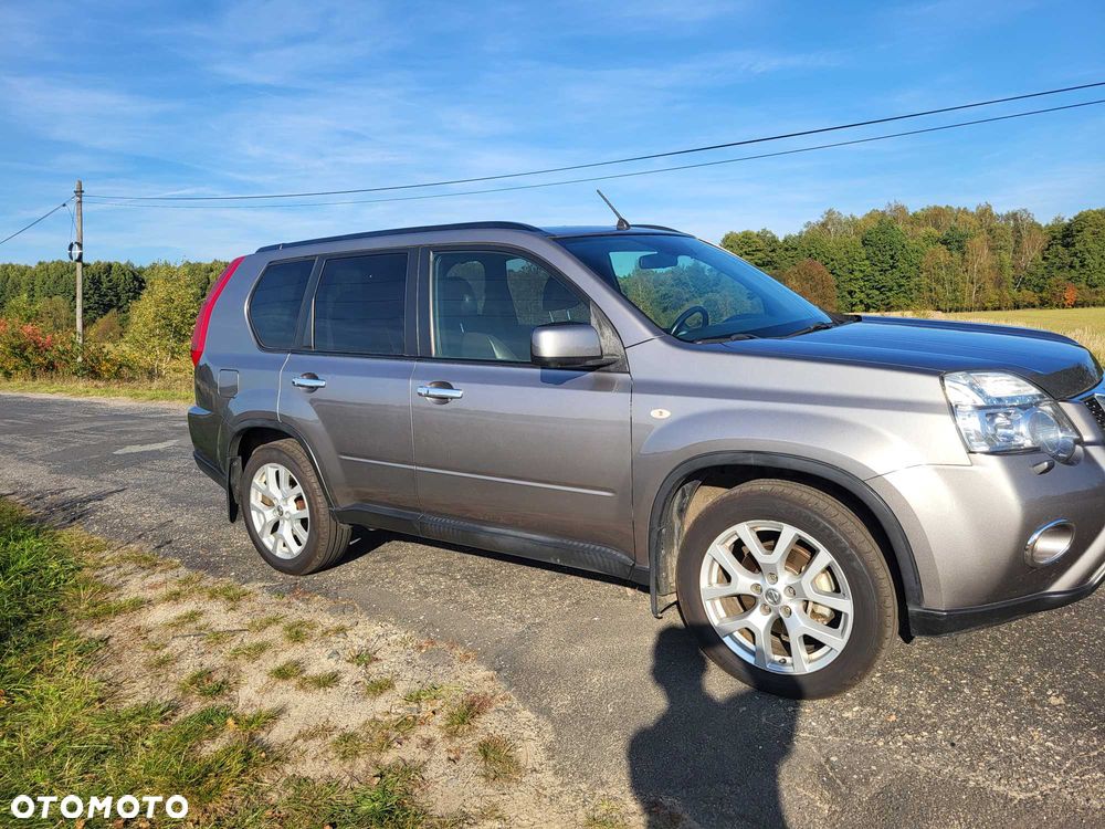 Nissan X-Trail 2012 photo 2
