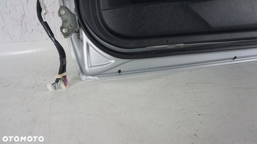 DRZWI PRAWY PRZÓD PRAWE PRZEDNIE TOYOTA PRIUS+ LIFT PRIUS + PLUS 15-18 1F7 - 8