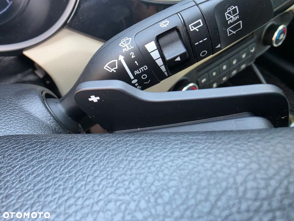Kia Carens 2.0 GDI L - 31
